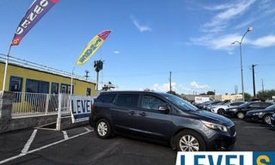2016 Kia Sedona LX