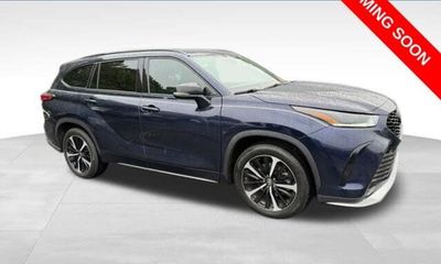 2022 Toyota Highlander XSE