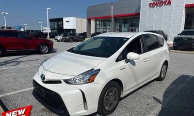 2015 Toyota Prius V Hatchback