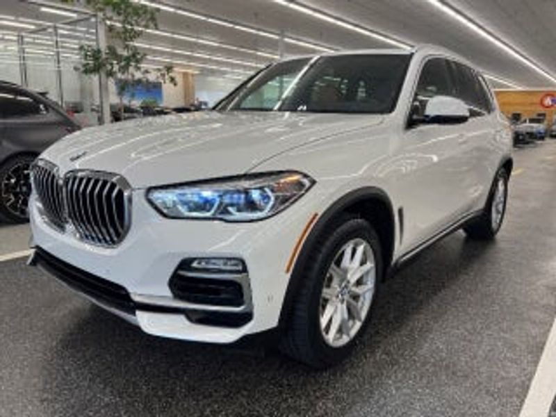 2019 Bmw X5 — a typically priced live listing