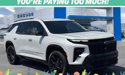 2025 Chevrolet Traverse RS