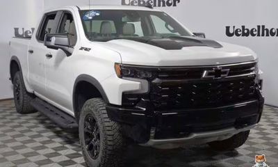 2025 Chevrolet Silverado ZR2