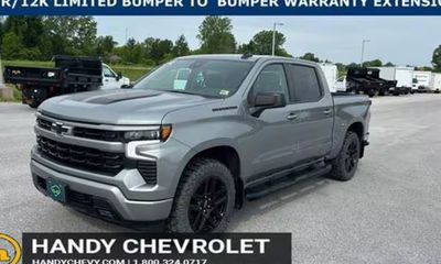 2024 Chevrolet Silverado RST