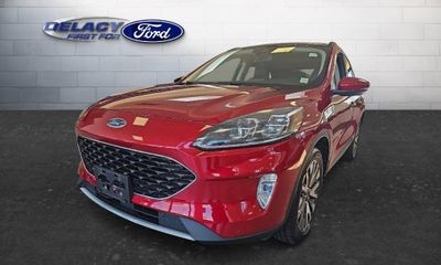 2020 Ford Escape Titanium