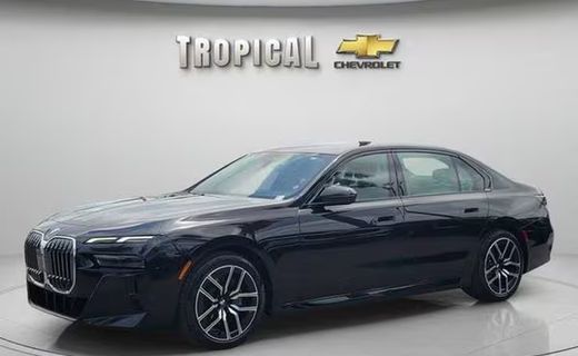 2025 BMW 740I