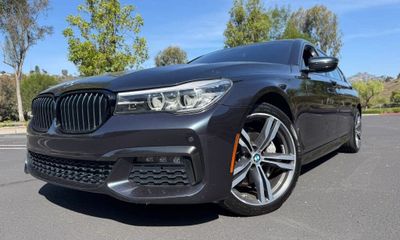 2019 BMW 740I
