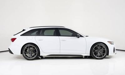2024 Audi RS 6 Avant Quattro