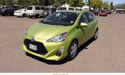 2015 Toyota Prius C TWO