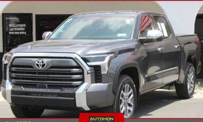 2022 Toyota Tundra SR5