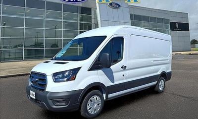 2025 Ford Transit Medium Roof