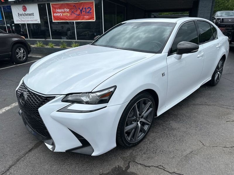 2017 Lexus GS — a typically priced live listing
