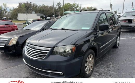 2014 Chrysler Town AND Country Touring