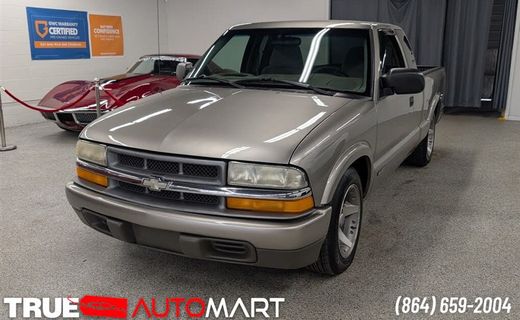 2001 Chevrolet S-10 Pickup