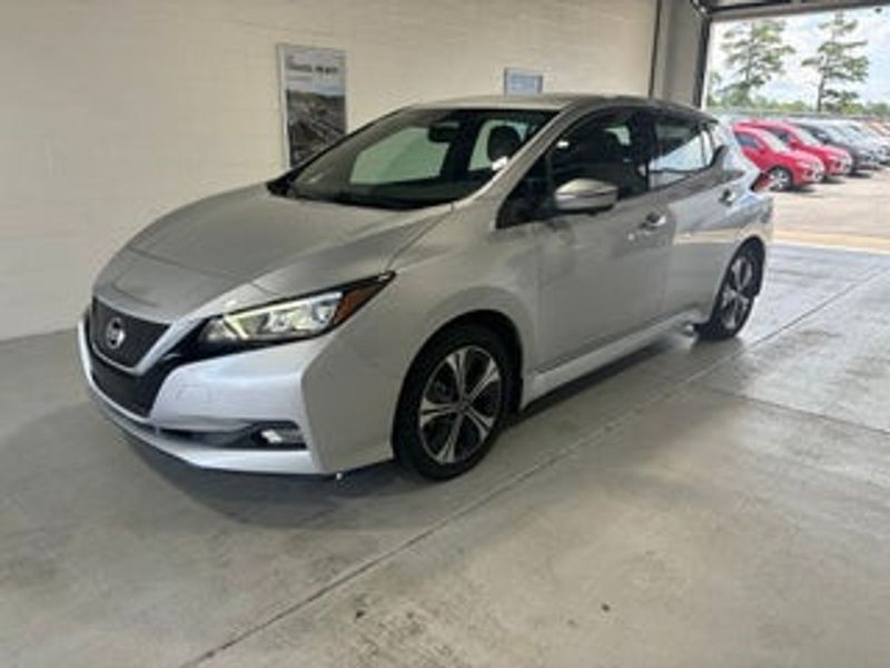 2021 Nissan LEAF — a typically priced live listing