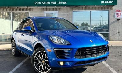 2016 Porsche Macan S