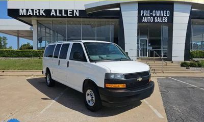 2020 Chevrolet Express LS