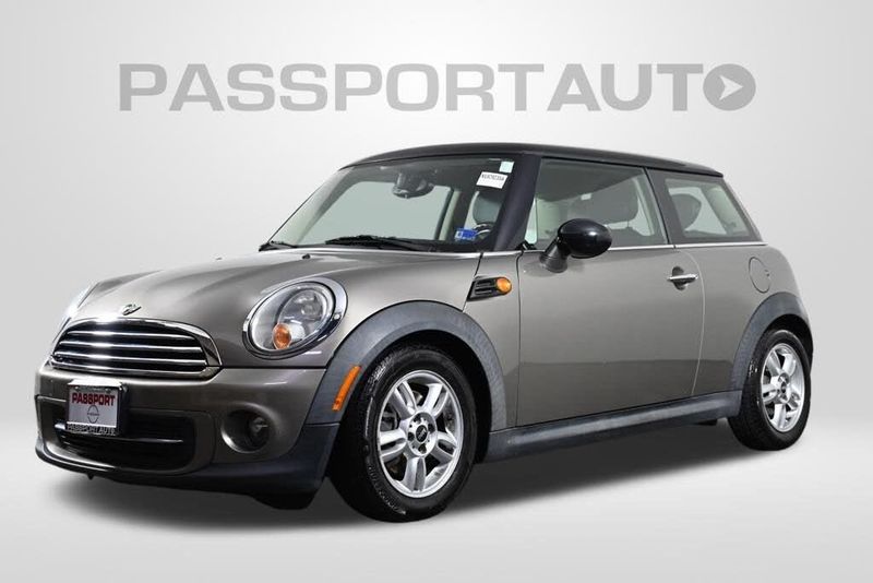 2012 Mini Hardtop — a typically priced live listing
