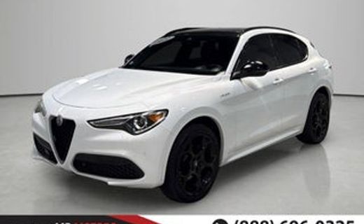 2022 Alfa Romeo Stelvio TI
