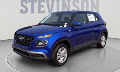 2025 Hyundai Venue SE