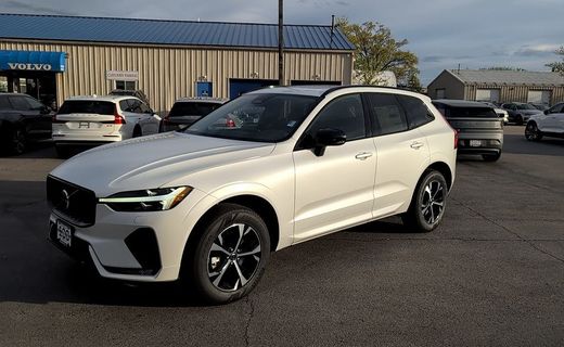 2026 Volvo XC60 Core