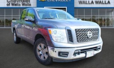 2017 Nissan Titan SV