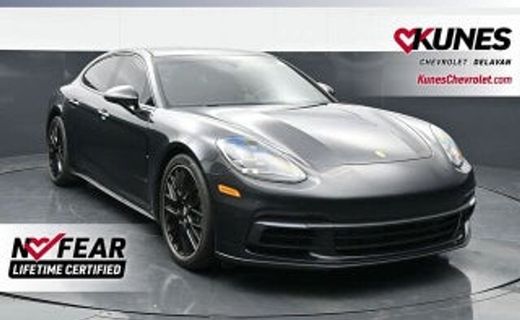2020 Porsche Panamera