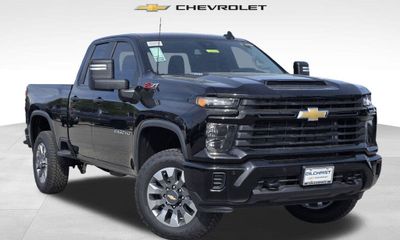 2026 Chevrolet Silverado HD Custom
