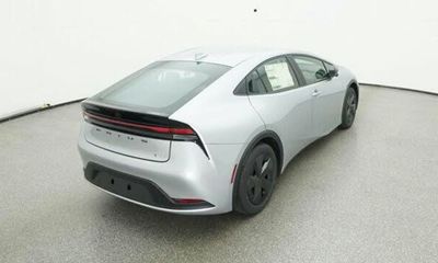 2024 Toyota Prius XLE