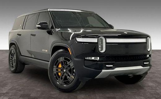 2023 Rivian R1S Adventure