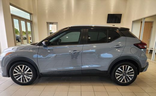 2022 Nissan Kicks SV