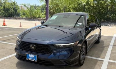 2023 Honda Accord EX