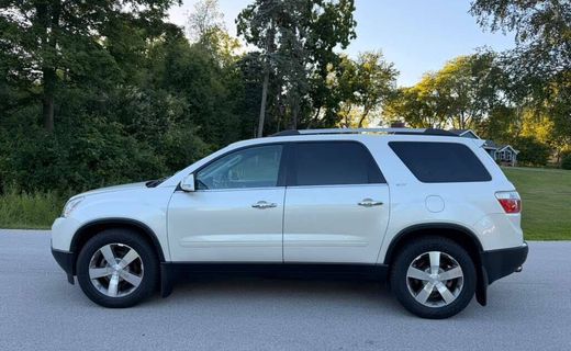2011 GMC Acadia SLT 1