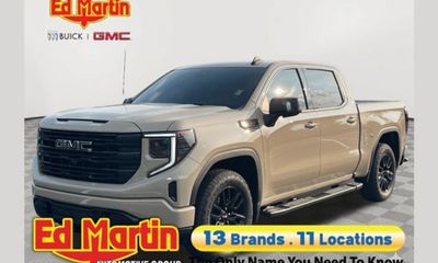 2023 GMC Sierra Elevation