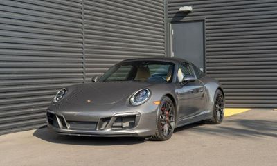2017 Porsche 911 4S 4 GTS
