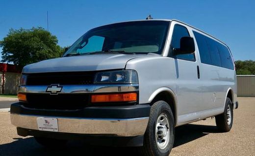 2017 Chevrolet Express 2500