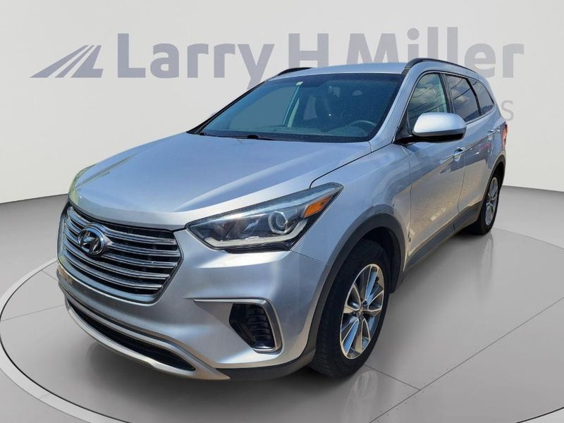 2018 Hyundai Santa Fe — a typically priced live listing