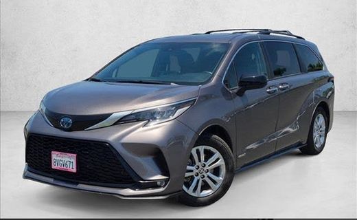 2021 Toyota Sienna XSE