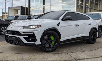 2022 Lamborghini Urus