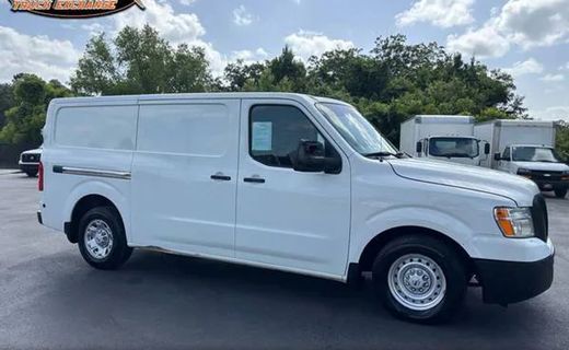 2021 Nissan NV SV V6