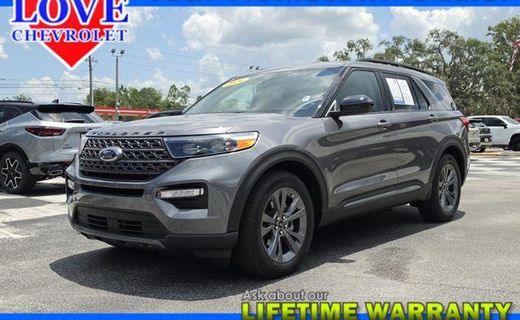 2024 Ford Explorer XLT