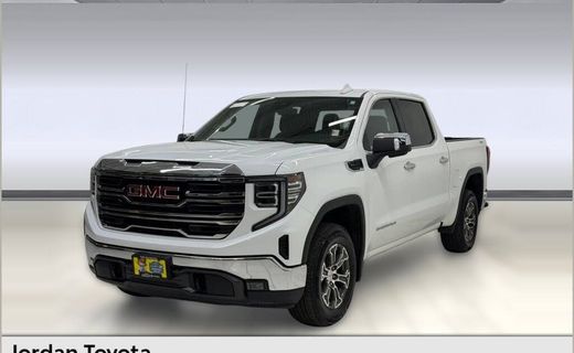 2026 GMC Sierra SLT