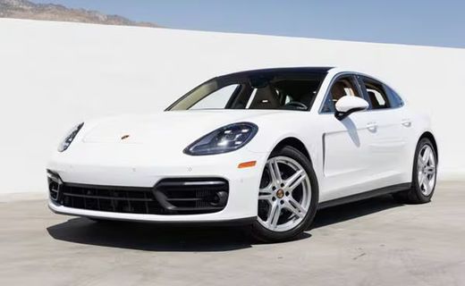 2023 Porsche Panamera