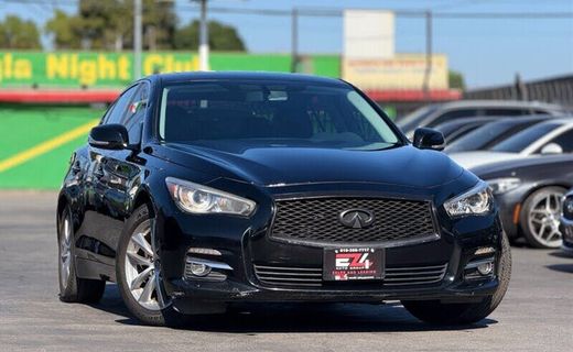 2015 Infiniti Q50