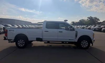 2023 Ford F-350 Lariat