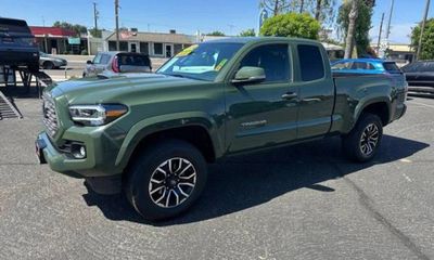 2022 Toyota Tacoma SR5