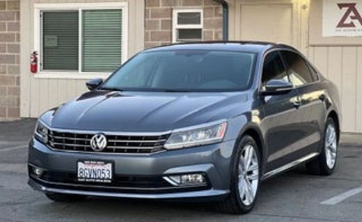 2018 Volkswagen Passat SE W Technology