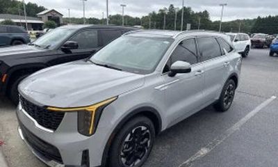 2024 Kia Sorento S