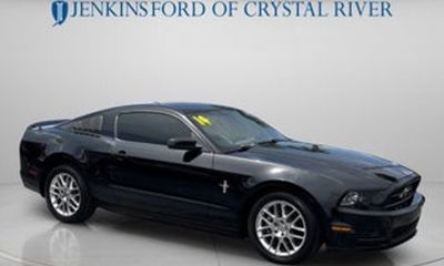 2014 Ford Mustang V6 Coupe