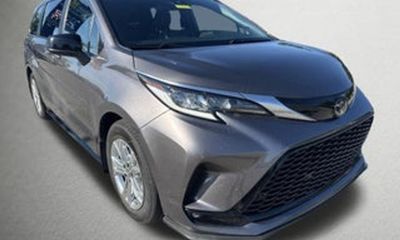 2022 Toyota Sienna XSE
