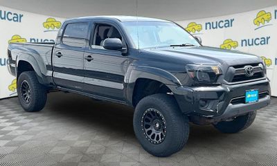 2013 Toyota Tacoma Delux